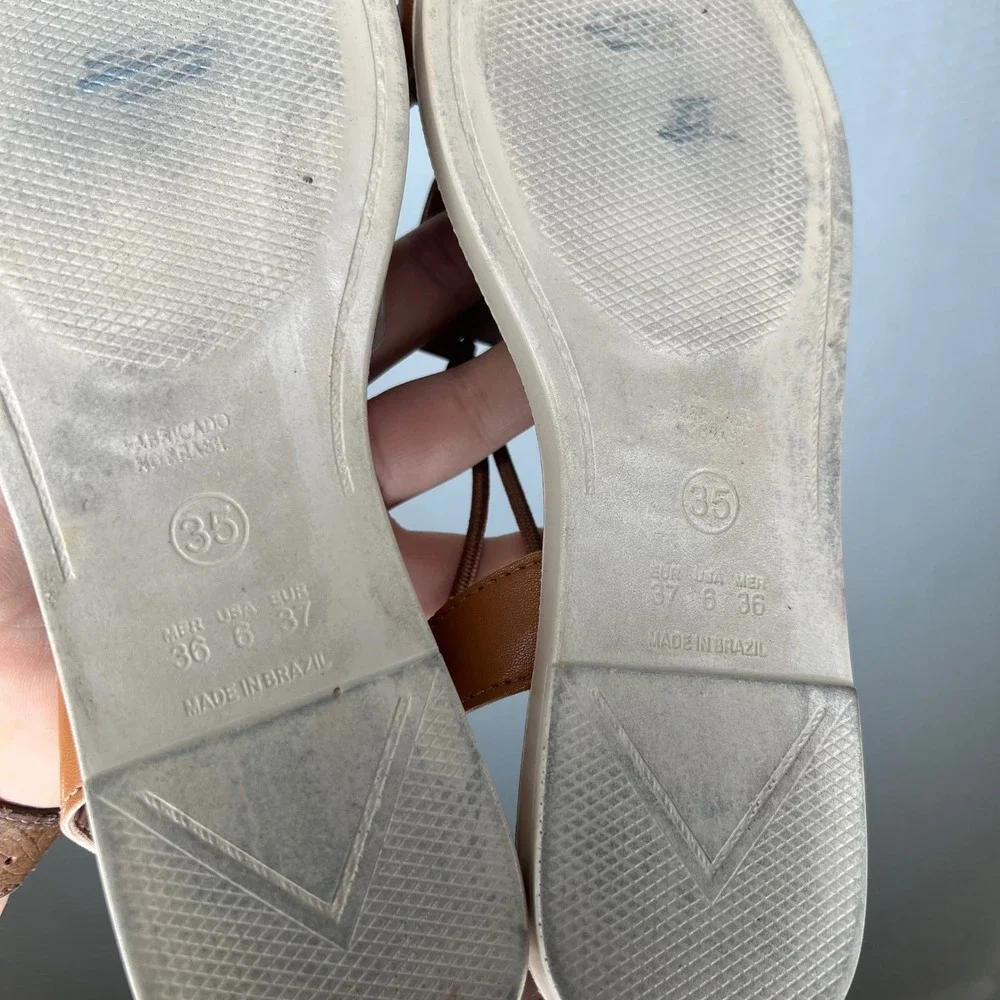 Via Scarpa Sandals Tan Brown Faux Leather Thong Flat Buckle Accent EU 36 US‎ 6